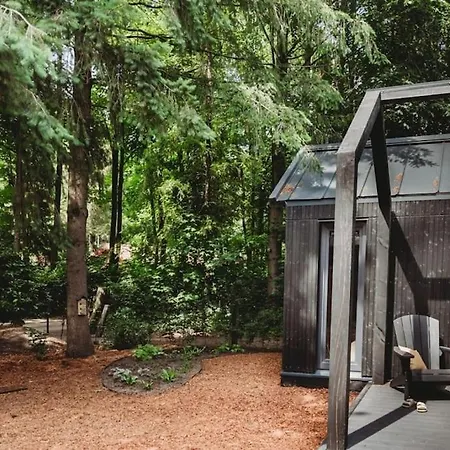 Holiday home I Tiny House Met Zonnige Bostuin Epe