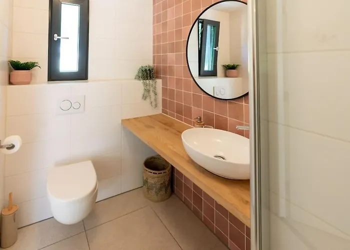 I Tiny House Met Zonnige Bostuin Holiday home